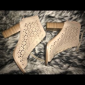 Nude block lace up heels BRAND NEW!